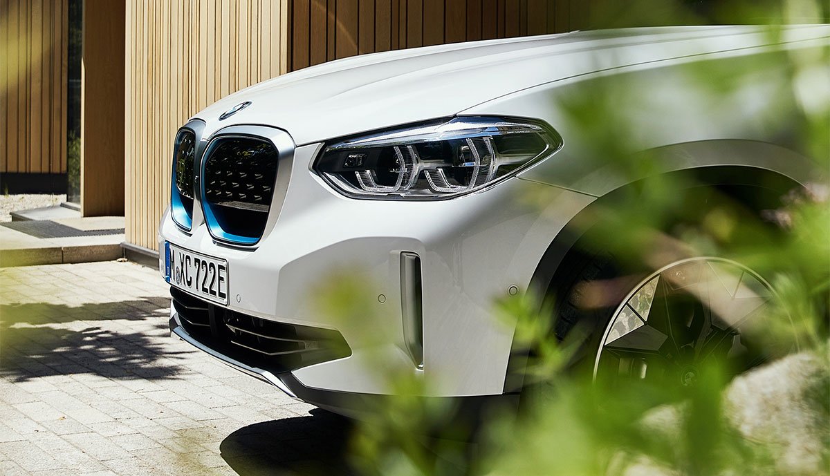 BMW планирует выпустить 7 миллионов электромобилей и подключаемых гибридов к 2030 году