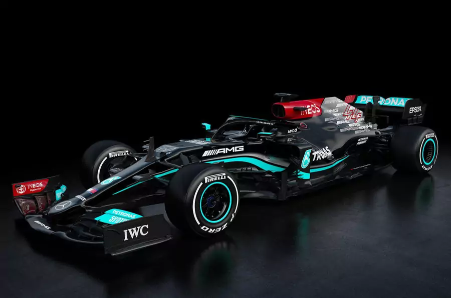 Представлен новый болид Mercedes-AMG F1 W12 E Performance